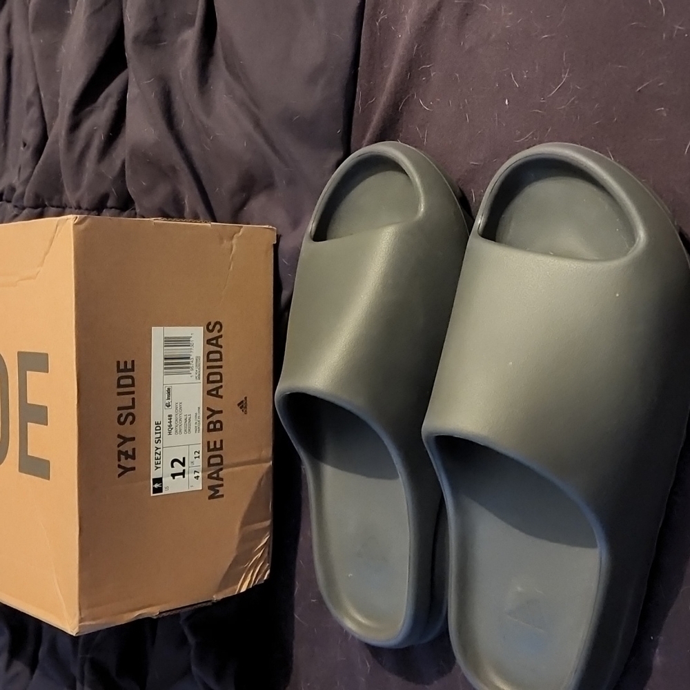 Addidas yeezy slize onyx